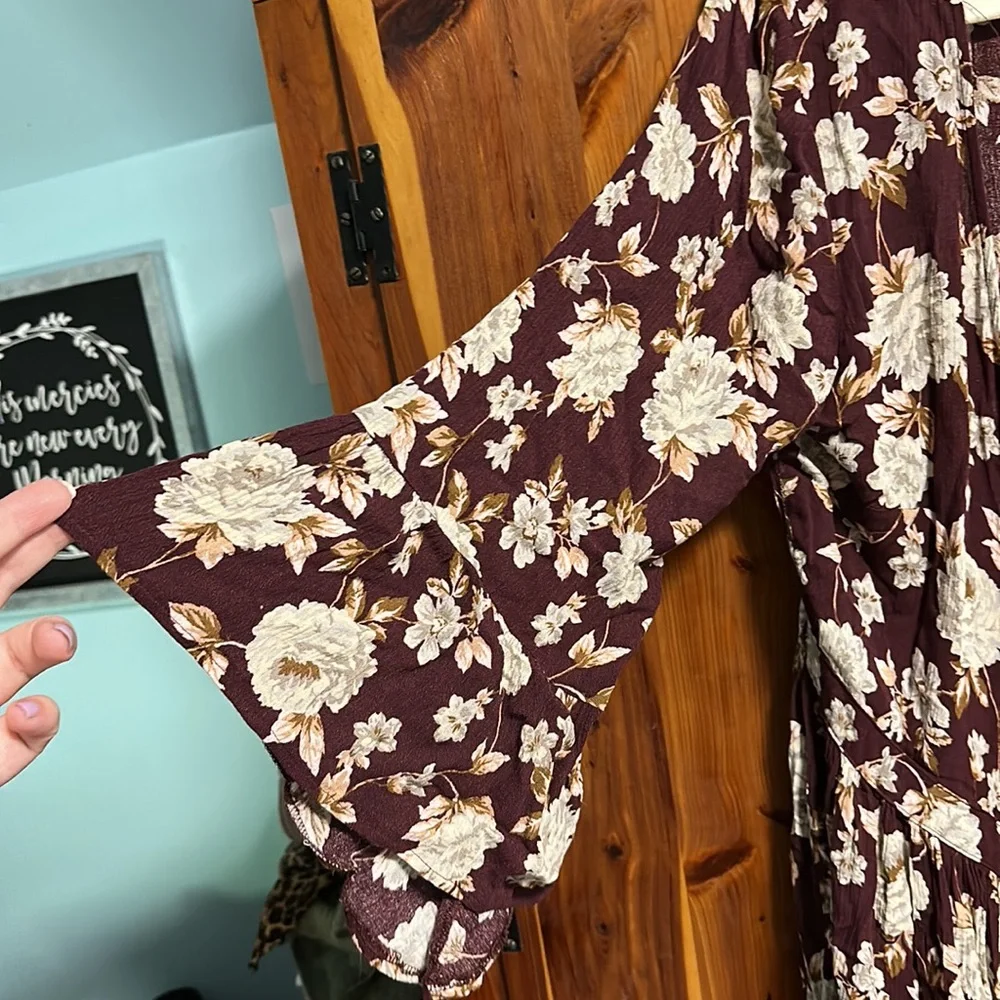 American Eagle Outfitters Floral Ruffle Bell Sleeve Open Front Kimono Cardigan - Picture 5 of 6